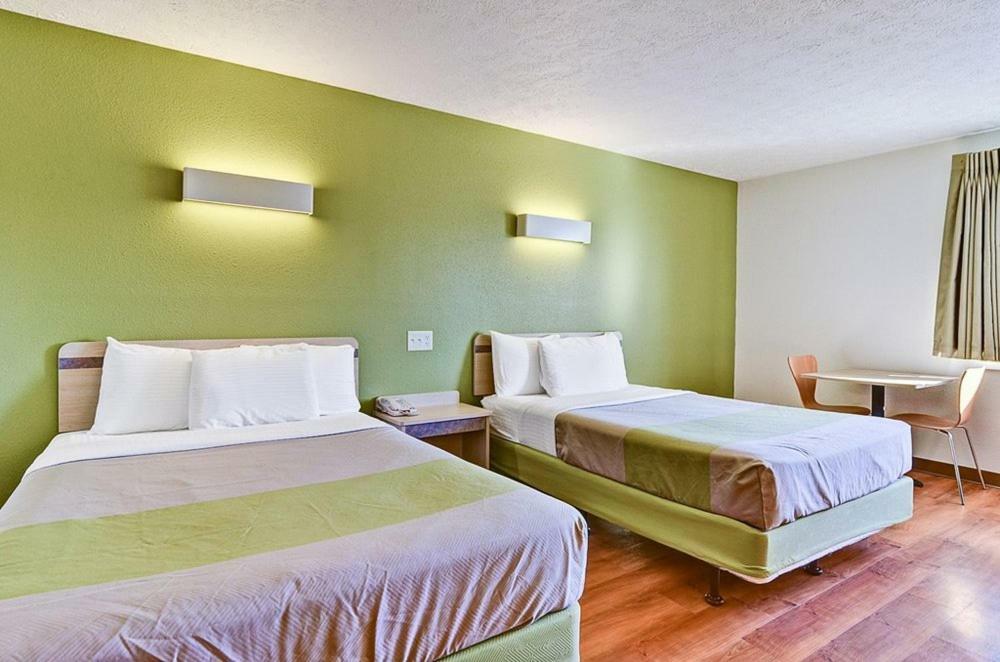 Economy Inn Pittsburgh Airport Moon Township Eksteriør billede
