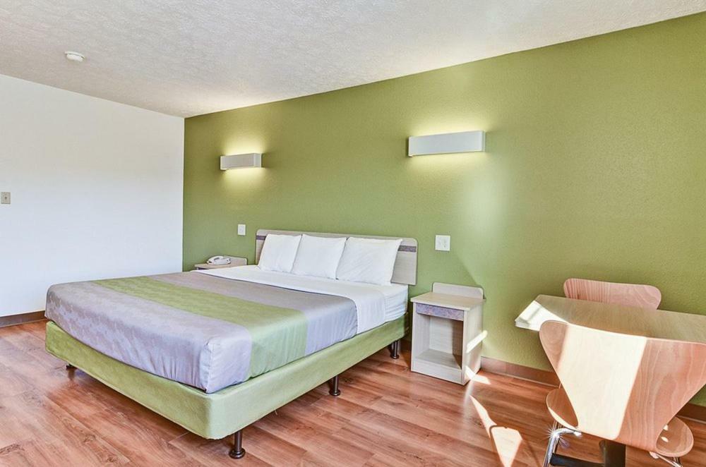 Economy Inn Pittsburgh Airport Moon Township Eksteriør billede